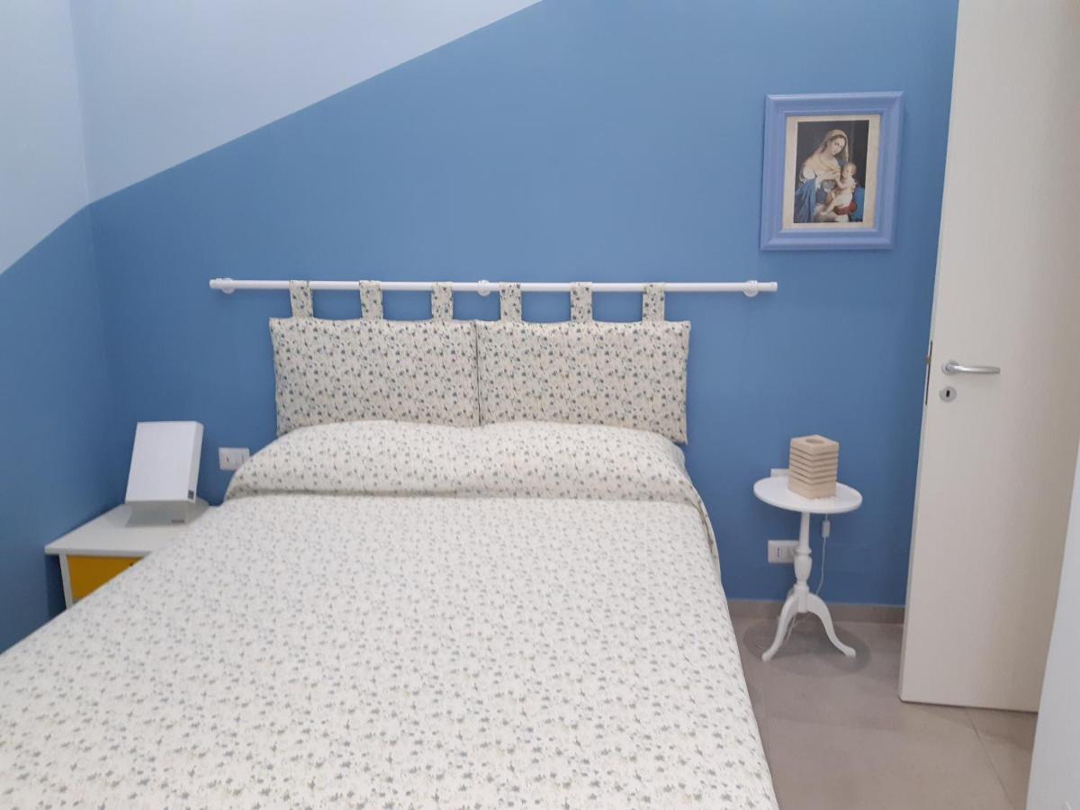 Casa Vacanze Rosa อาชิเตรซซา ภายนอก รูปภาพ
